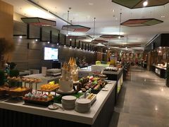 自助取餐区-荆州绿地铂骊酒店·铂雅全日自助餐厅