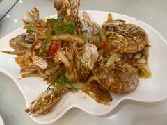 -覃记海鲜美食餐厅