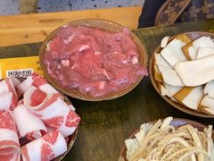 -黄潇洒老火锅(九眼桥宏济巷店)