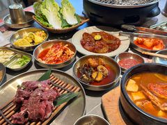 -草家酱蟹炭火烤肉店(珲春南路一店)
