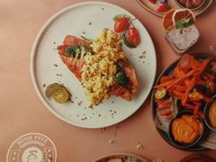 -HIGH FIVE哈福手工汉堡(桂林路店)