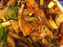 凉拌猪耳朵-中和裴氏蹄花(府河路店)