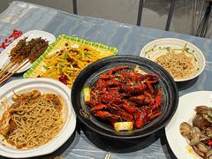 -肥肥虾庄·金牌油焖大虾(杨园滨江时代walk店)