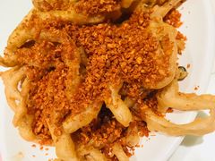 -新大咀港式茶餐厅(宝山万达店)