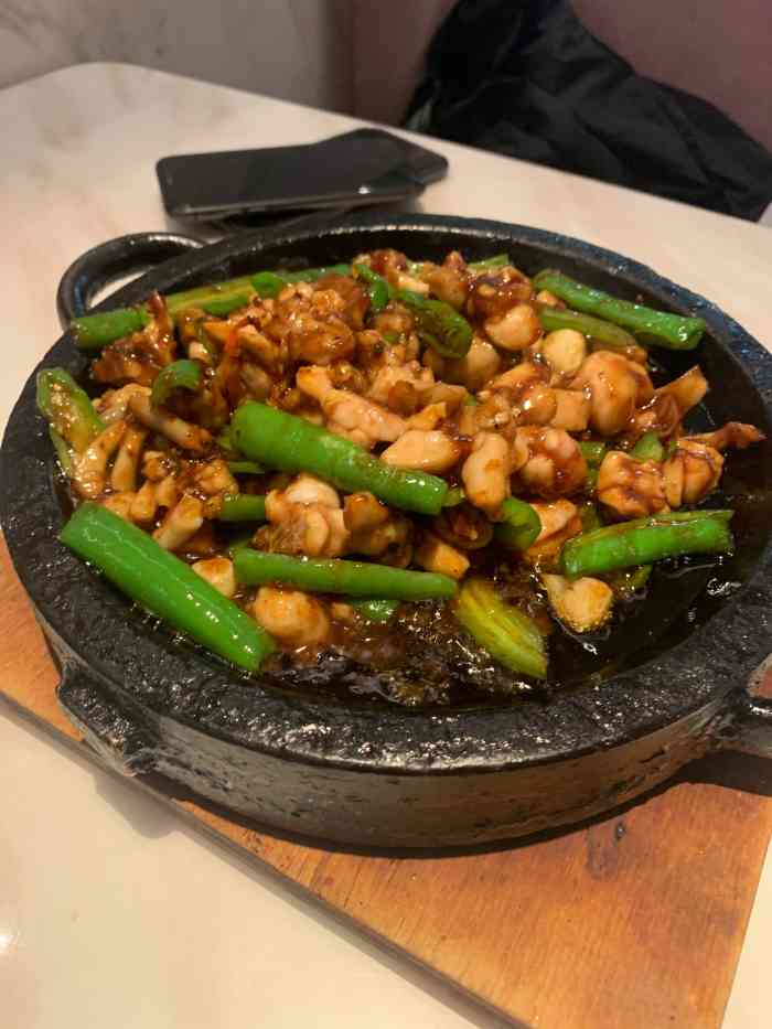 茉莉餐厅(天鹅湖万达店)-"小资的餐厅,菜味道很不错菜品精美,就是.