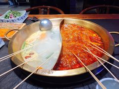 麻辣鸳鸯锅-来涮蜀鲜货火锅串串香(菜市口店)