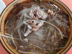 -董记冒节子肥肠粉
