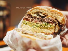 -The Habit Burger Grill 哈比特汉堡(复兴soho店)