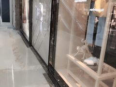 -BURBERRY(上海港汇恒隆广场店)