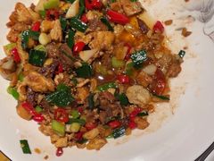 -爱碗亭·鲜炒湖南菜(壹城中心店)