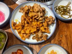 -明洞阿姨·韩式酱蟹烤肉·创意料理(三元桥店)