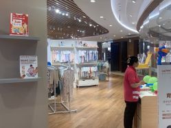 -孩子王(建邺金鹰世界店)