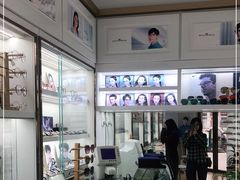 -翰佐蔡司小乐圆·依视路星趣控·暴龙眼镜折扣店