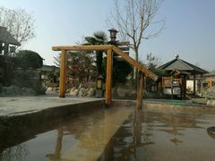 -华山御温泉度假村