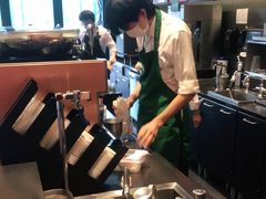 -星巴克臻选(宁波世纪东方广场店)