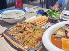 -小船渔村•大连菜•大连焖鱼(黄河路店)