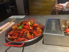 -麦凯伦烧烤·精酿超级工厂店(金桥总店)