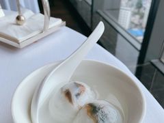 雨花石汤圆-富力丽思卡尔顿酒店·丽轩中餐厅