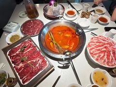 -茅草房·河畔园林火锅