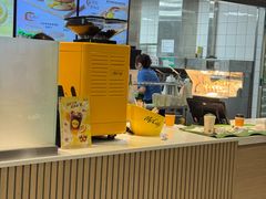 -麦当劳(轻轨曹杨路店)