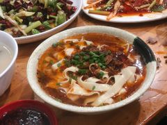 -雷祖芳老妈蹄花店