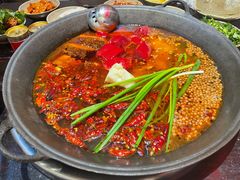 -四小区火锅·巷子里的重庆火锅(花照壁店)