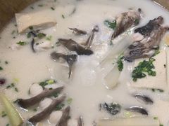 -云中鱼蒸汽石锅鱼(川沙百联店)