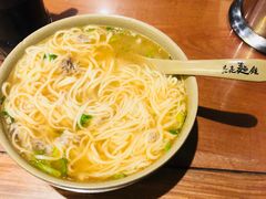 -亮亮面馆(经六路店)