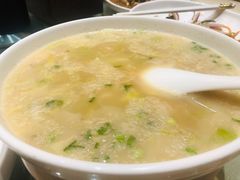 炝锅蚬肉疙瘩汤-将相和·海鲜蒸饺大连菜