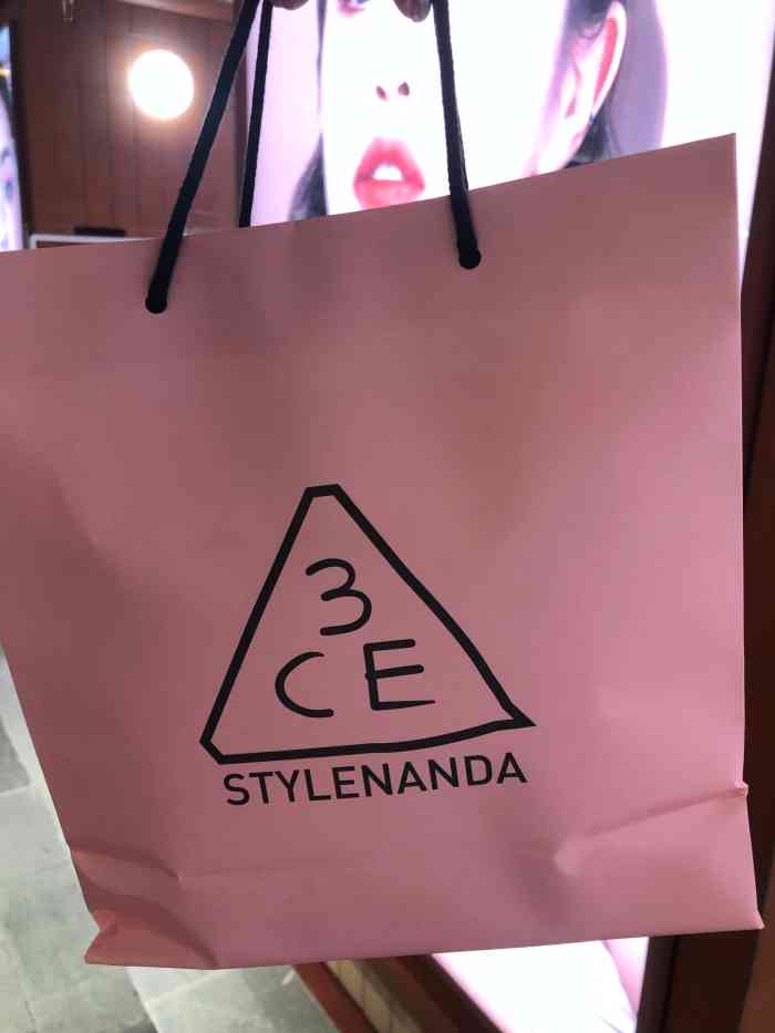 3ce stylenanda(新天地旗舰店)-"3ce终于在魔都开实体店啦[呲牙]这家
