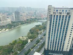 -荣誉国际酒店-云顶旋转餐厅