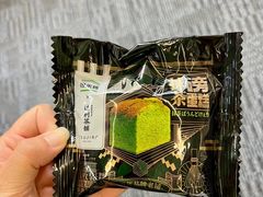 -全家便利店(上海南站站店)