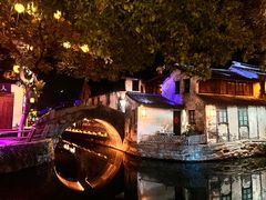 -周庄红庭演艺酒吧