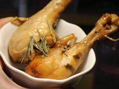 -同济大学本部学苑饮食广场