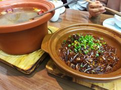 -有红鸡毛店·川菜(建设路店)