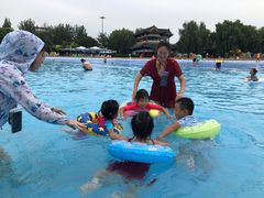 -欢乐水魔方水世界
