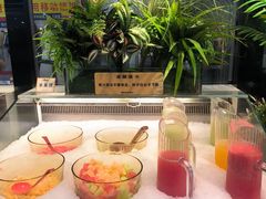 -金滏山·烤肉海鲜火锅自助(襄阳万达店)