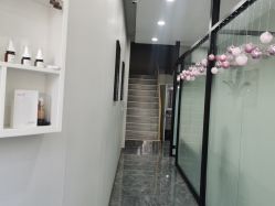 -苗方清颜专业祛痘·皮肤管理