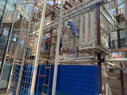 -PIPIKINGDOM皮皮王国欢乐号(欢乐海岸购物中心店)