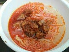 五香肉丁湯米粉-太兴烧味餐厅(香港机场店)
