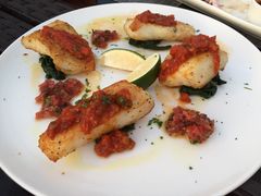 香煎海鲈鱼-WOLFGANG PUCK KITCHEN & BAR(迪士尼小镇店)