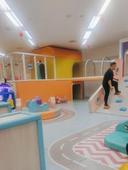 -孩子王童乐园(浏阳九方城店)