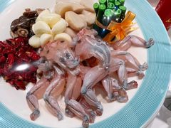 -有红鸡毛店·川菜(建设路店)