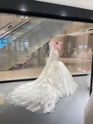 -Vera Wang婚纱礼服旗舰店