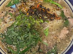 -云阿蛮云南生烫牛肉米线(奉贤路店)