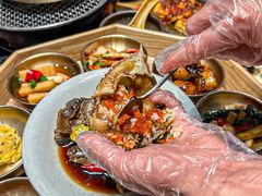 -草家酱蟹炭火烤肉店(珲春南路一店)