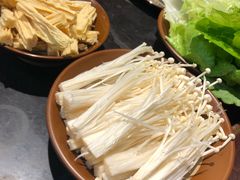 -巴四老城区炭火蛙锅(张江店)