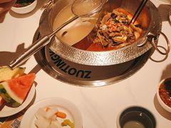 -左庭右院鲜牛肉火锅(金山万达店)