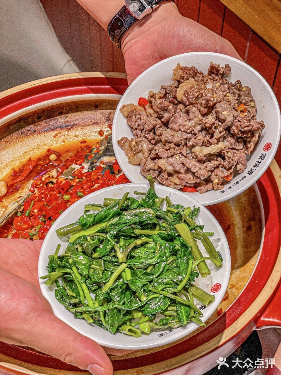 这碗剁椒鱼头...我愿能吃一辈子！！  