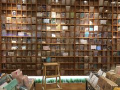 -猫的天空之城概念书店(印象城购物中心店)